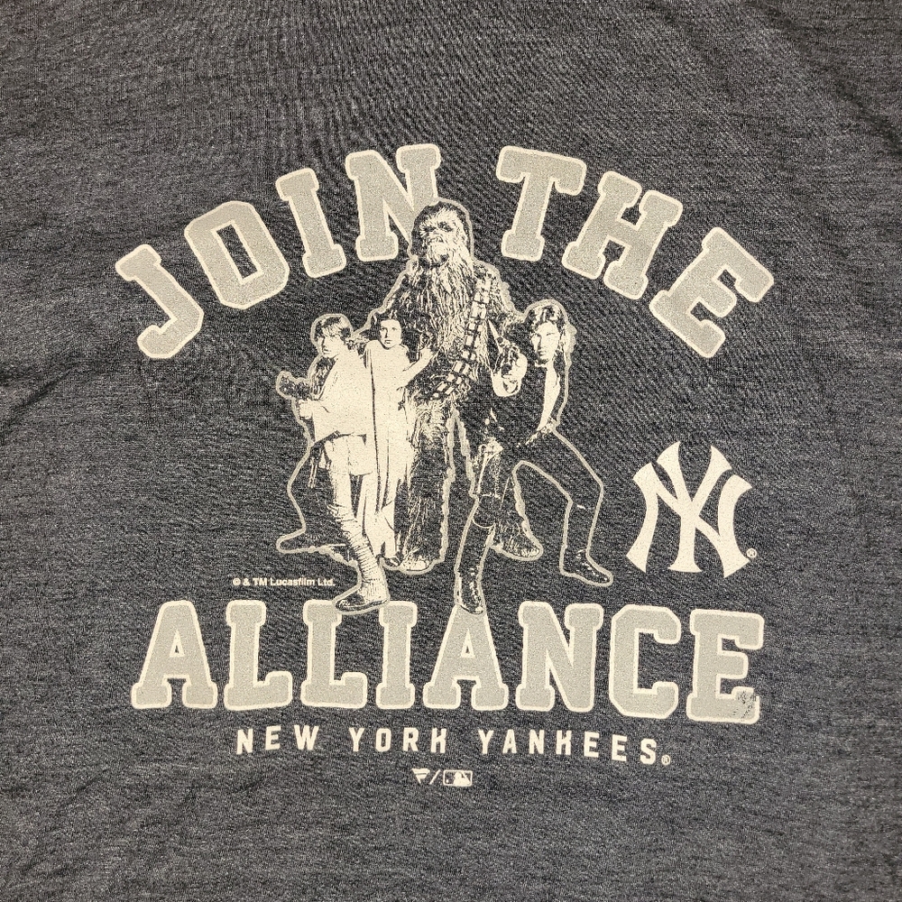 2 Star Wars Yankees t-shirts XXL